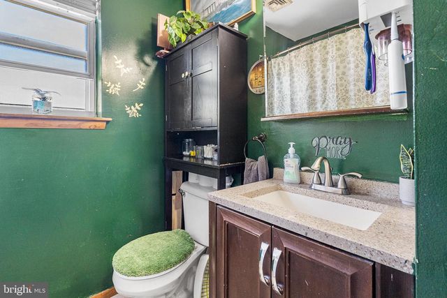 16 VOLUSIA AVE, Hamilton, NJ 08610