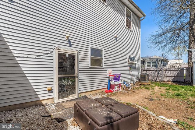 16 VOLUSIA AVE, Hamilton, NJ 08610