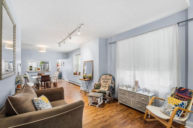 16 VOLUSIA AVE, Hamilton, NJ 08610