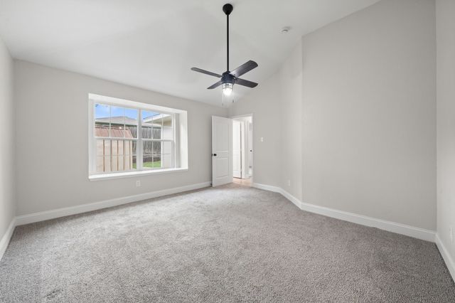 310 Valley Spring Drive, Arlington, TX 76018