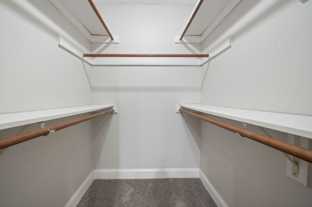 310 Valley Spring Drive, Arlington, TX 76018