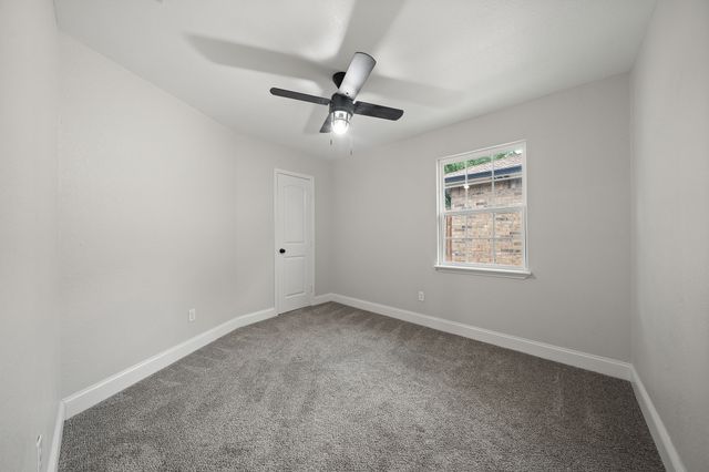 310 Valley Spring Drive, Arlington, TX 76018