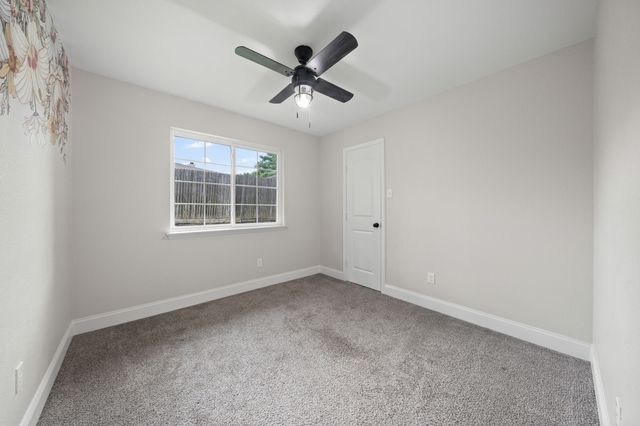 310 Valley Spring Drive, Arlington, TX 76018
