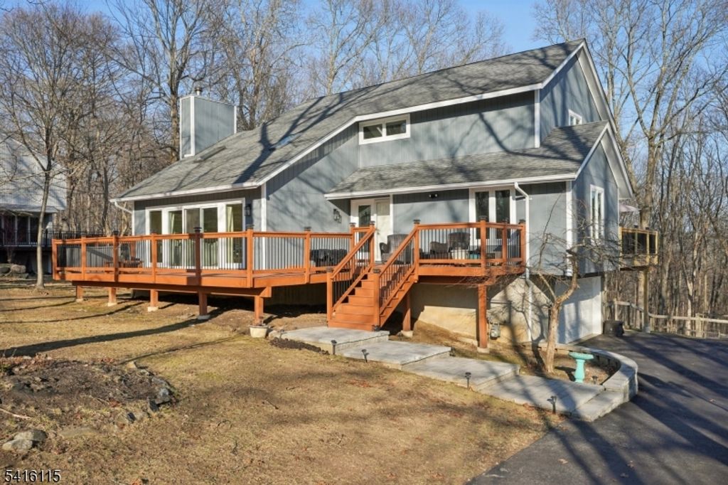 45 Lynn Dr, Byram Twp., NJ 07821