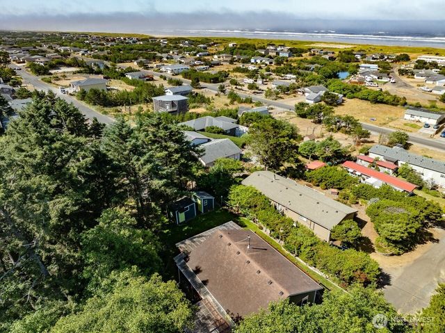 1050 338th Street, Ocean Park, WA 98640