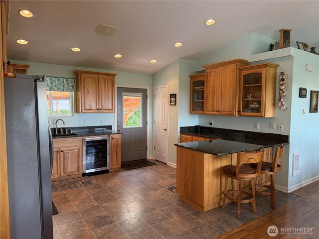 1050 338th Street, Ocean Park, WA 98640