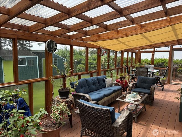 1050 338th Street, Ocean Park, WA 98640