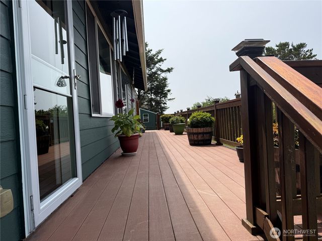 1050 338th Street, Ocean Park, WA 98640