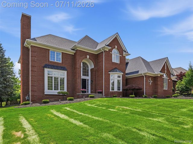 1797 Blue Grass Drive, Rochester Hills, MI 48306