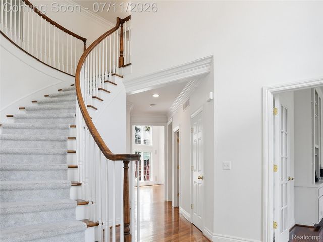 1797 Blue Grass Drive, Rochester Hills, MI 48306