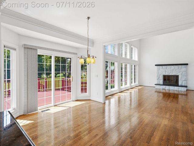 1797 Blue Grass Drive, Rochester Hills, MI 48306