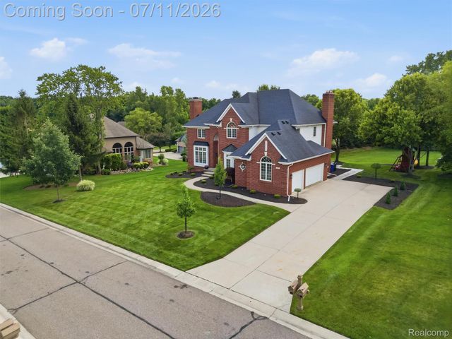 1797 Blue Grass Drive, Rochester Hills, MI 48306