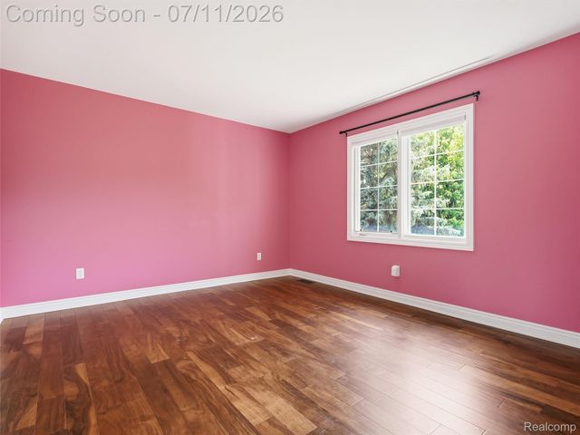 1797 Blue Grass Drive, Rochester Hills, MI 48306