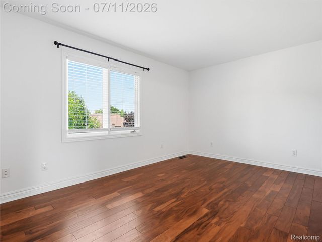 1797 Blue Grass Drive, Rochester Hills, MI 48306