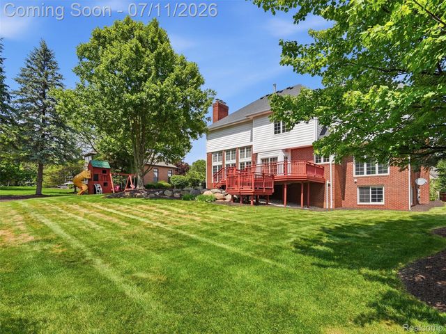 1797 Blue Grass Drive, Rochester Hills, MI 48306