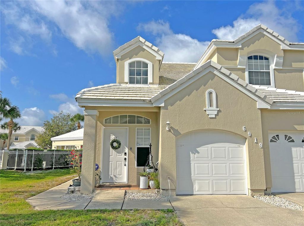 6919 DELLA DRIVE 32, Orlando, FL 32819