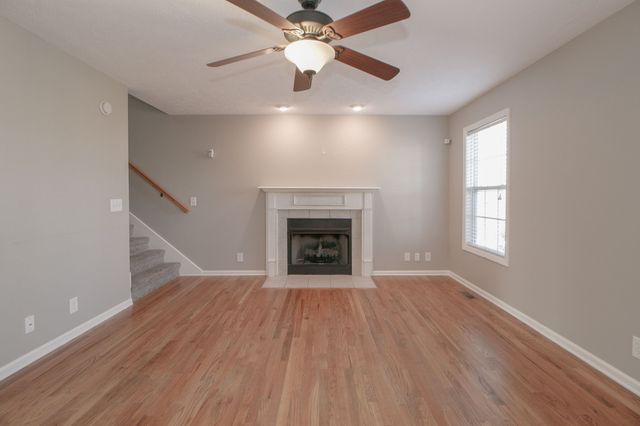 3147 Holly Point, Clarksville, TN 37043