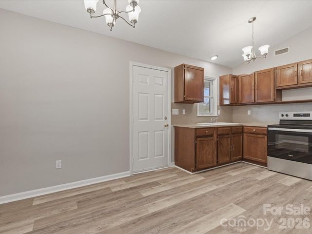 6111 Dovetail Court, Charlotte, NC 28227