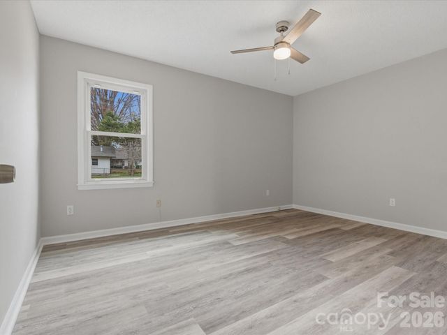 6111 Dovetail Court, Charlotte, NC 28227