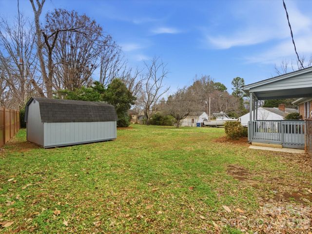 6111 Dovetail Court, Charlotte, NC 28227