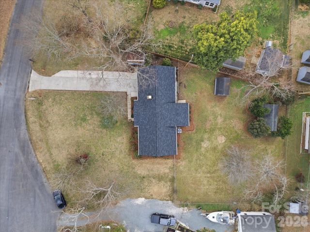 6111 Dovetail Court, Charlotte, NC 28227