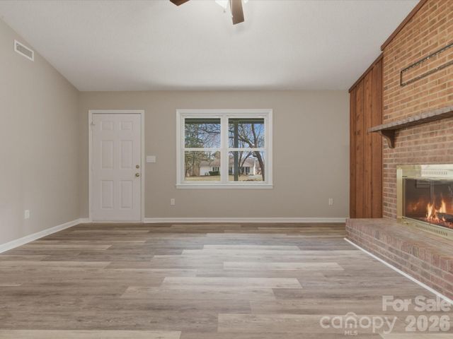 6111 Dovetail Court, Charlotte, NC 28227