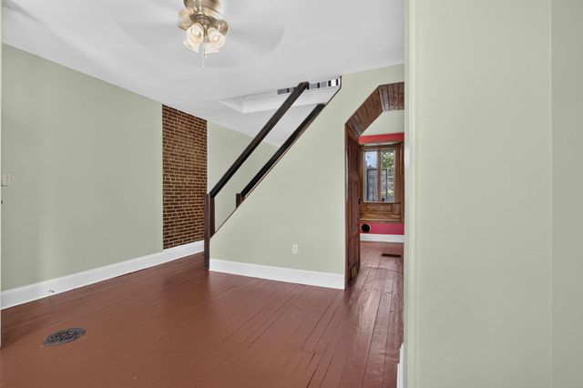 4051 LUDLOW ST, Philadelphia, PA 19104