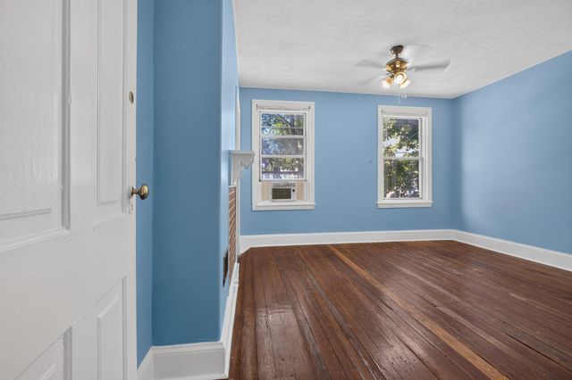 4051 LUDLOW ST, Philadelphia, PA 19104