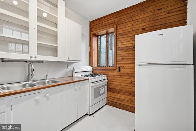 4051 LUDLOW ST, Philadelphia, PA 19104