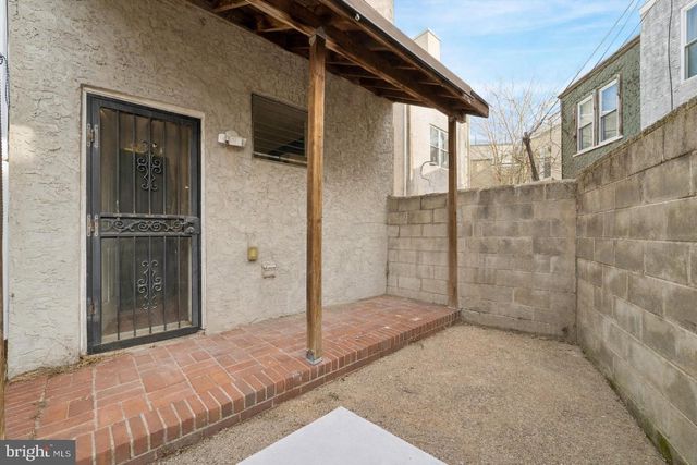 2519 GRAYS FERRY AVE, Philadelphia, PA 19146