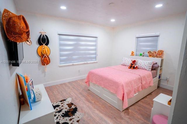 5290 Palm Ave, Hialeah, FL 33012