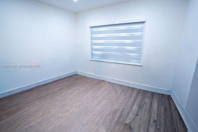 5290 Palm Ave, Hialeah, FL 33012