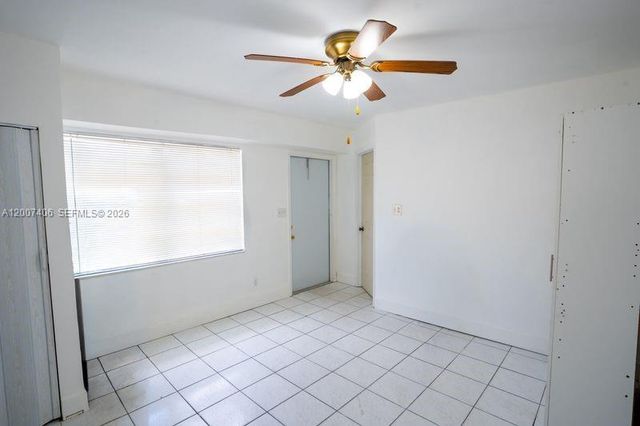 5290 Palm Ave, Hialeah, FL 33012