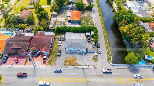 5290 Palm Ave, Hialeah, FL 33012