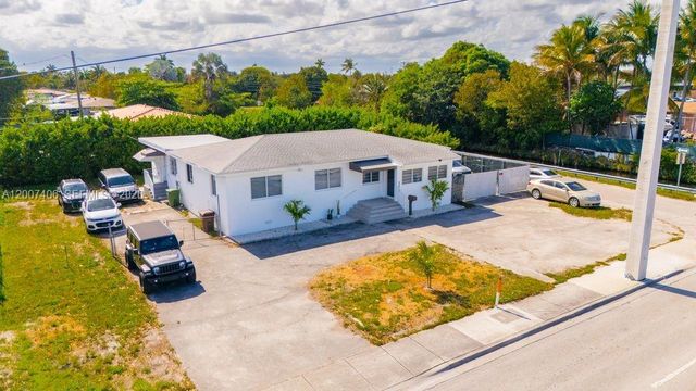 5290 Palm Ave, Hialeah, FL 33012