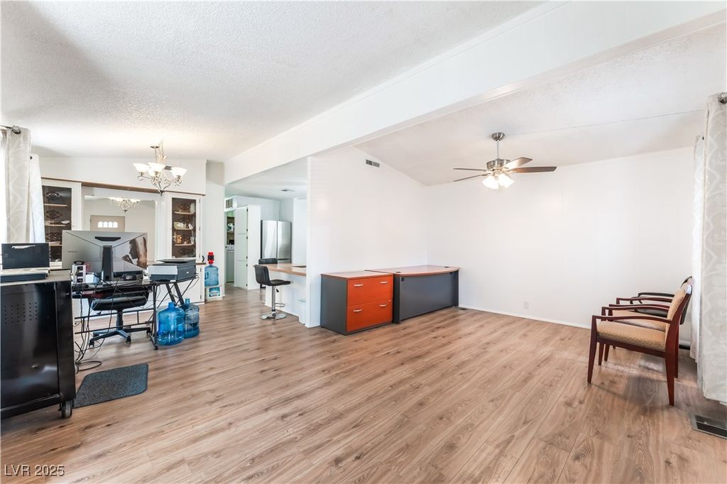 Image 10 of property listing at 3491 Isle Royale Drive, Las Vegas, NV 89122