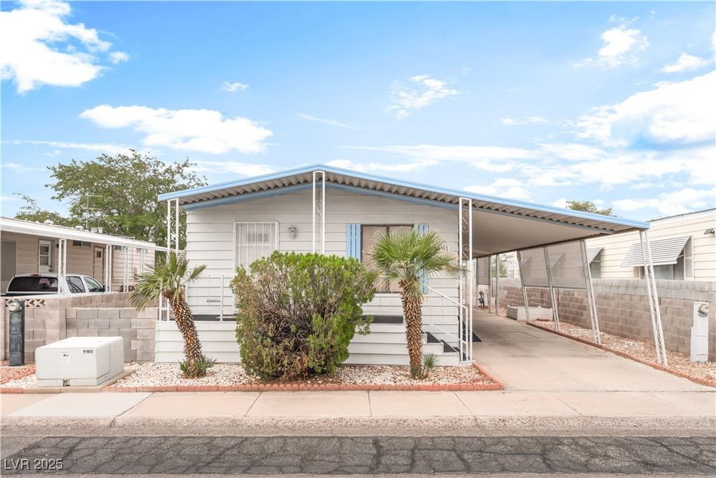Image 2 of property listing at 3491 Isle Royale Drive, Las Vegas, NV 89122