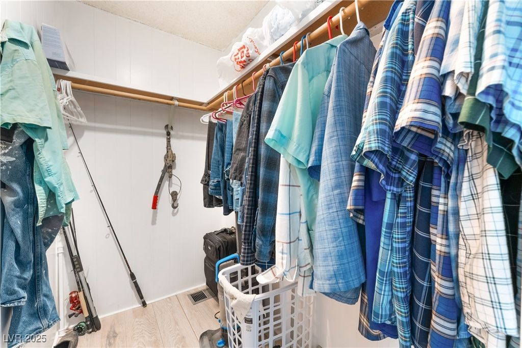 Image 23 of property listing at 3491 Isle Royale Drive, Las Vegas, NV 89122