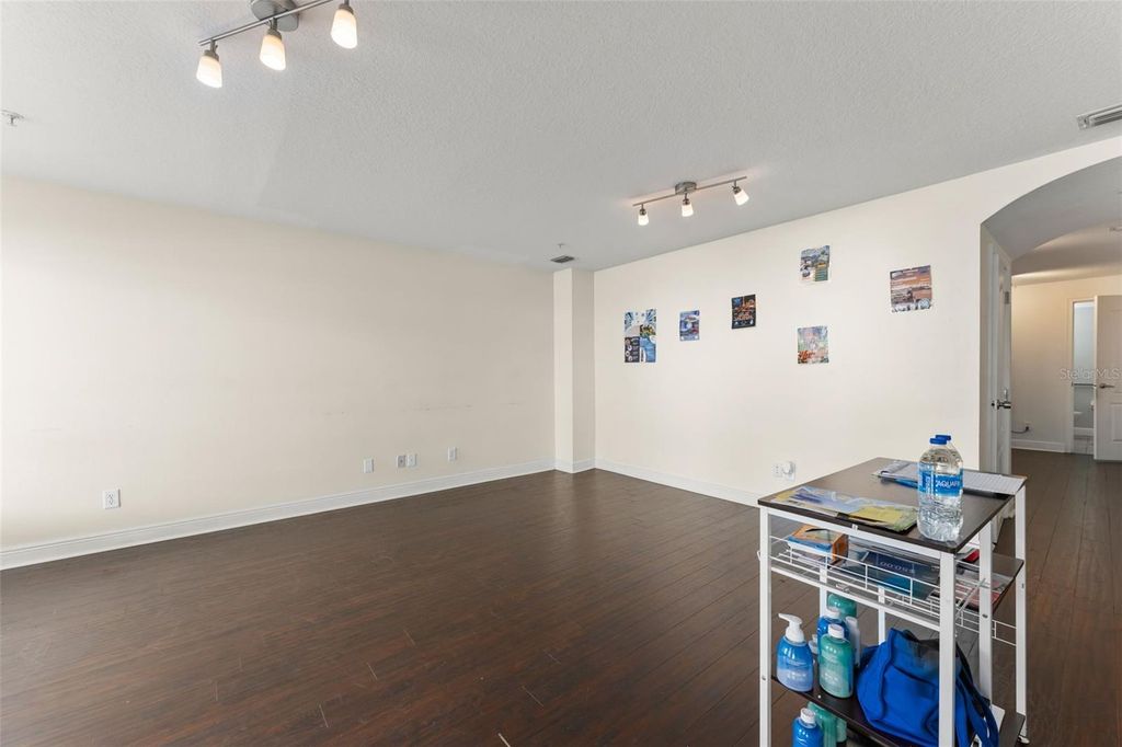 Image 8 of property listing at 136 S BUMBY AVENUE 2, Orlando, FL 32803