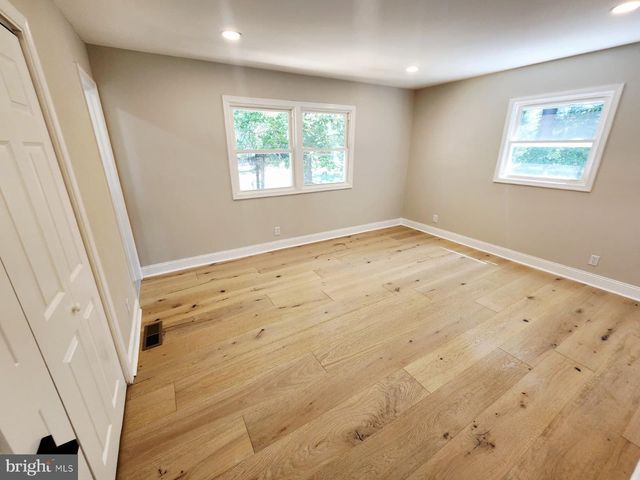 21 SALVINGTON RD, Fredericksburg, VA 22405