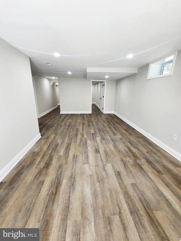 21 SALVINGTON RD, Fredericksburg, VA 22405