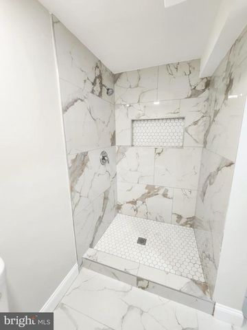 21 SALVINGTON RD, Fredericksburg, VA 22405