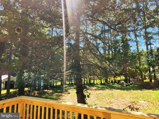 21 SALVINGTON RD, Fredericksburg, VA 22405