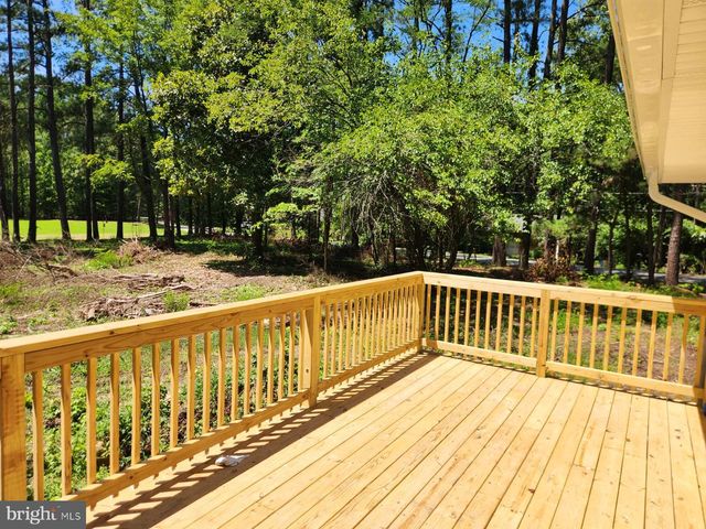 21 SALVINGTON RD, Fredericksburg, VA 22405