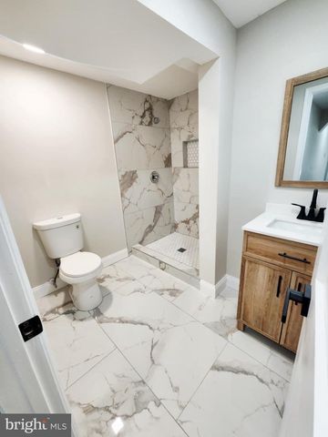 21 SALVINGTON RD, Fredericksburg, VA 22405