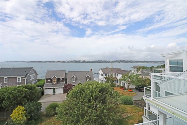 249 Tuckerman Avenue 2, Middletown, RI 02842