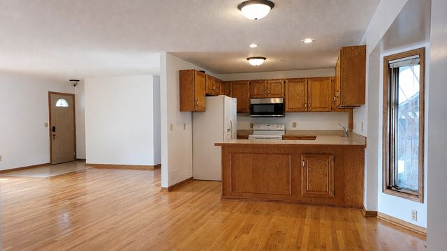 10465 Partridge Street NW, Coon Rapids, MN 55433