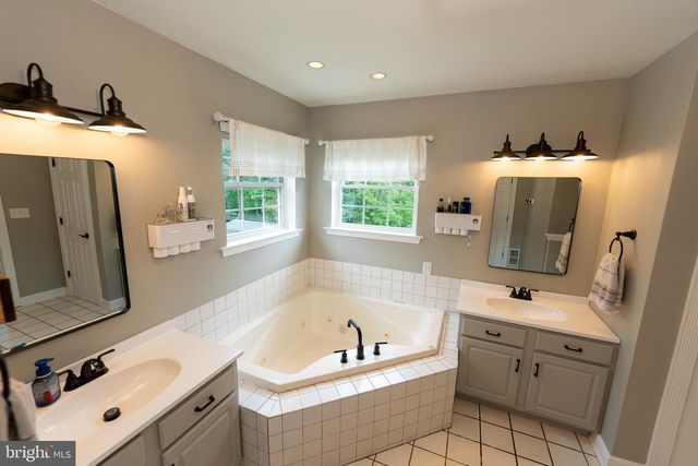 146 CASSELL RD, Harleysville, PA 19438