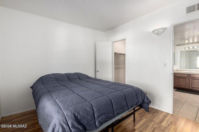 1810 E Blacklidge Dr Apt 123, Tucson, AZ 85719