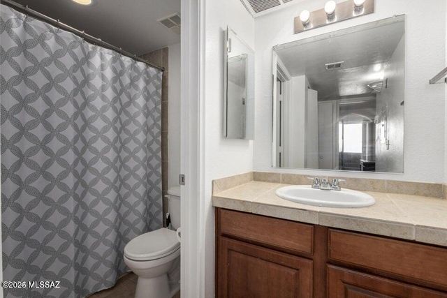 1810 E Blacklidge Dr Apt 123, Tucson, AZ 85719